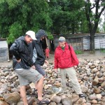 Rafael, Nano and Steve examining the variety of rocks coming from the Plateau